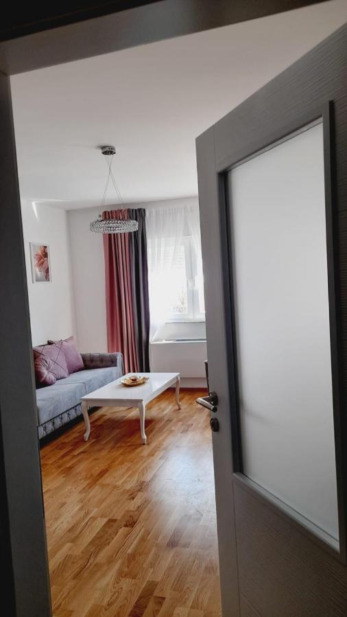 Skyline Apartment Bijeljina Buitenkant foto
